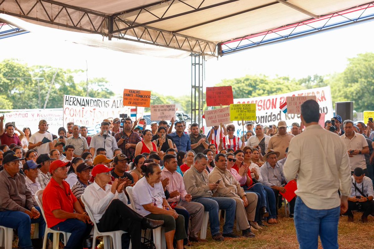 SantiPenap's tweet image. No entregamos solo 120 títulos de propiedad en Arroyito. Entregamos esperanza, alegría y justicia para nuestros compatriotas del campo.