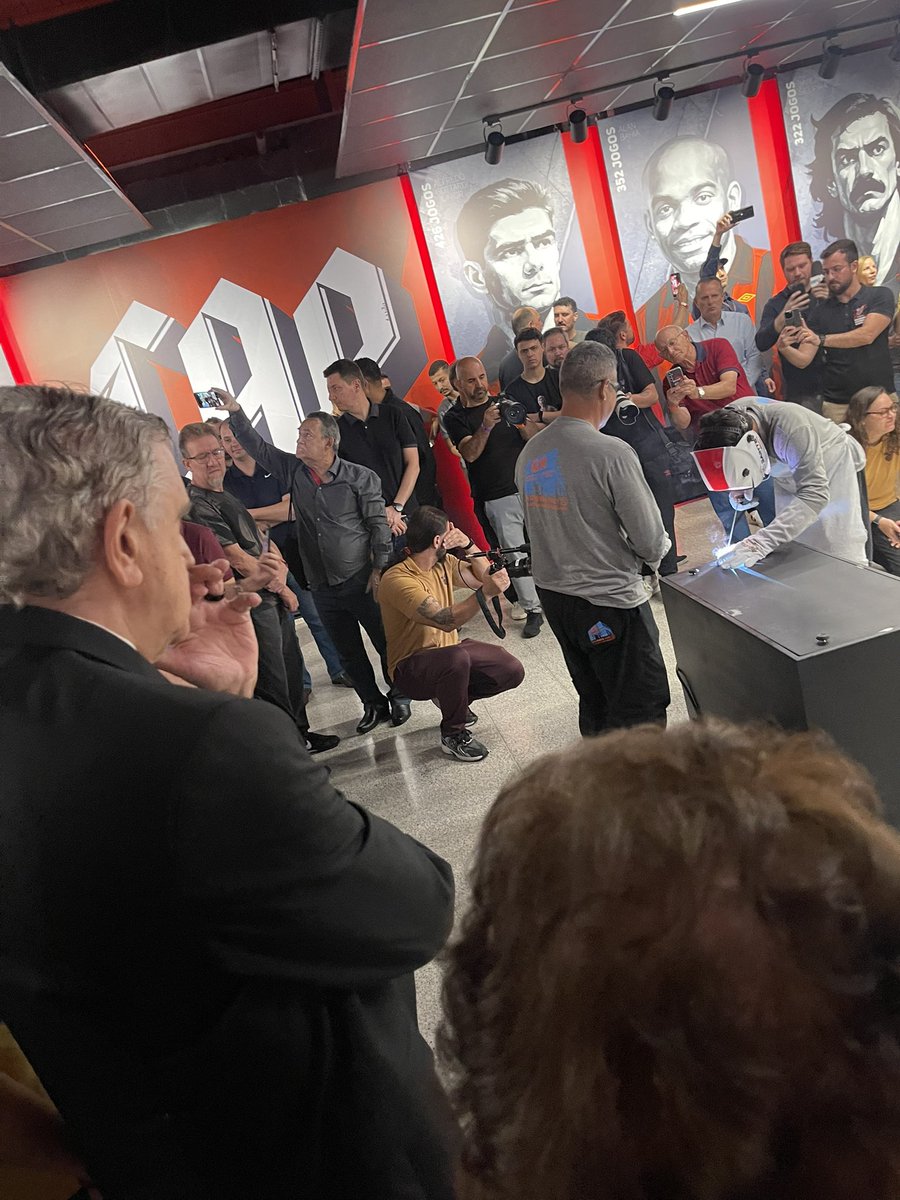 Juliano Lorenz Oscar tweet media