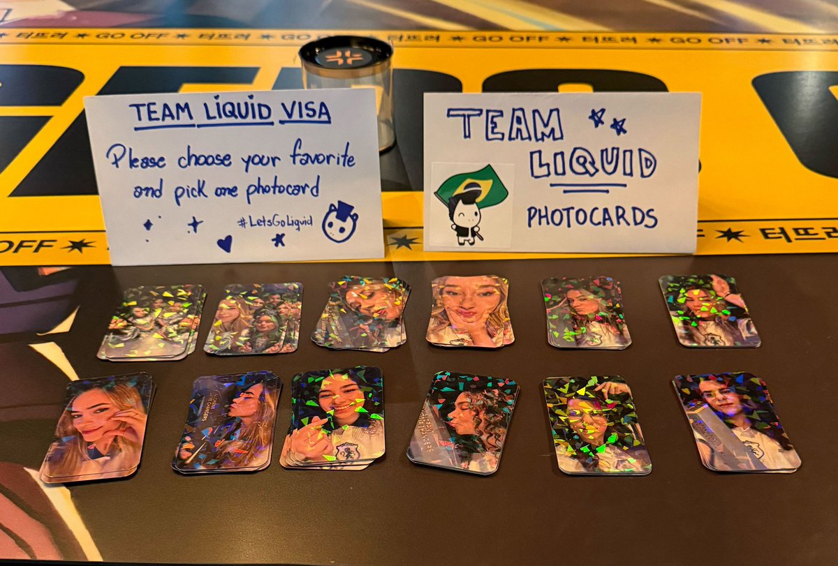 TeamLiquidBR's tweet image. HOJE O DIA É TODO DA CAVALARIA! QUEM QUER PHOTOCARD AÍ?

Serão 3 packs com 12 cards autografados para 3 liquiders lindos 💙

⚪ Seguir a @TeamLiquidBR
🔵 Dar RT no post
⚪ Comentar uma mensagem de apoio para o time!

Resultado dia 30/11, pós jogo.