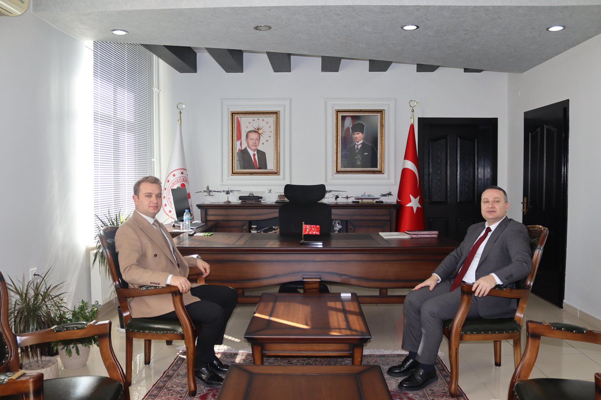 Akkışla Kaymakamı Sn. Onur İnce, Kaymakamımız Yücel Erdem’e makam ziyaretinde bulundular.

Nazik ziyaretleri için kendilerine teşekkür ederiz.

<a href="/TC_akkisla/">T.C. Akkışla Kaymakamlığı</a>