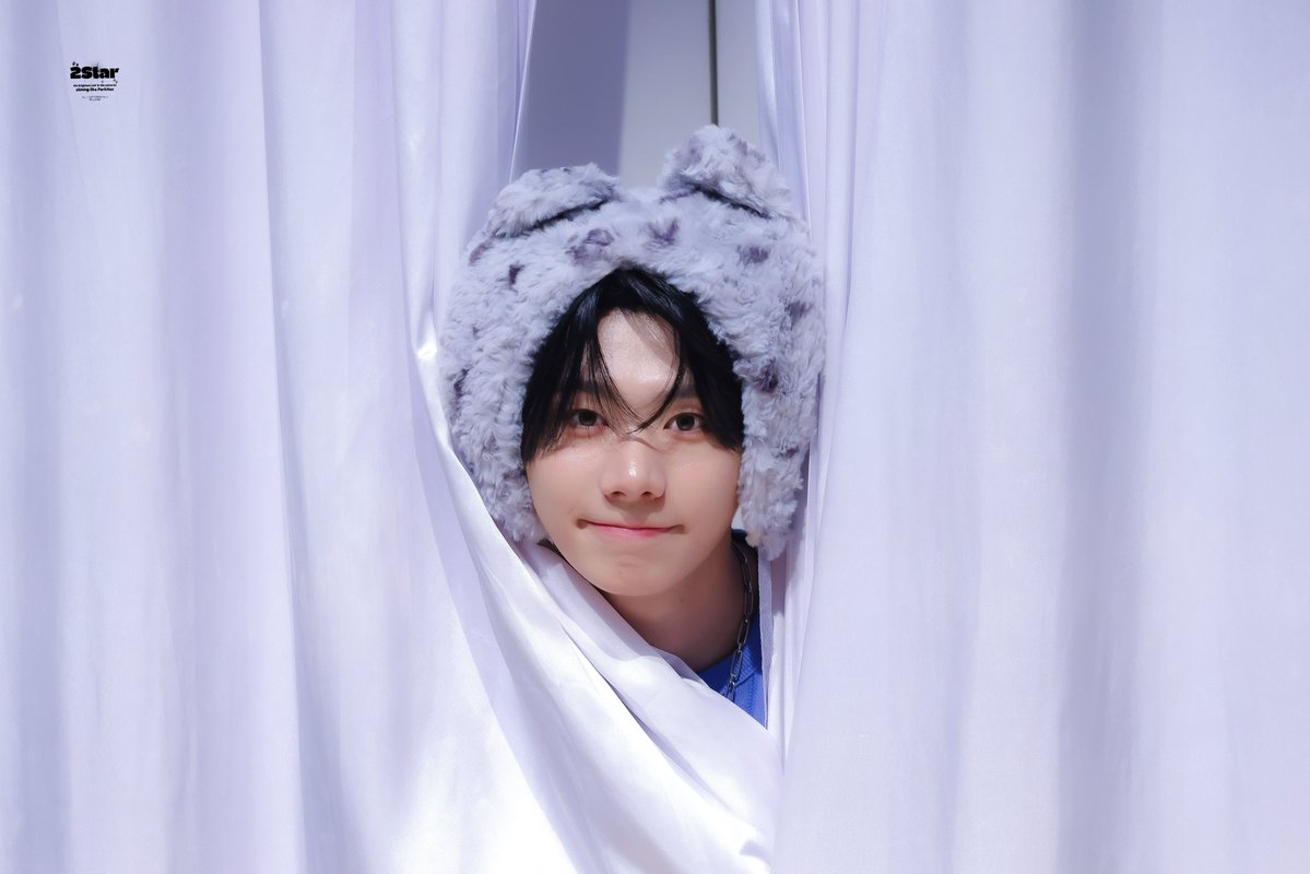 xx_2Star's tweet image. 20251128 메이크스타 대면

#박한 #PARKHAN #HAN
#아홉 #AHOF