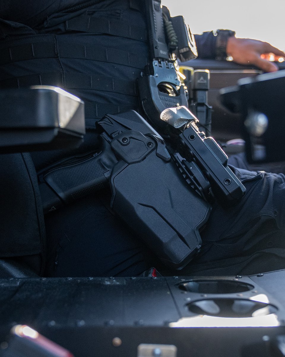 Blade_Tech's tweet image. VALOR® DUTY HOLSTER

Mission-ready performance, now on Black Friday sale. Save 20% on VALOR® with code VALOR20, and take 30% off most other gear with BFCM30 while this limited-time offer lasts.

link in bio
 blade-tech.com
#ValorDutyHolster #CarryConfident #BladeTech…