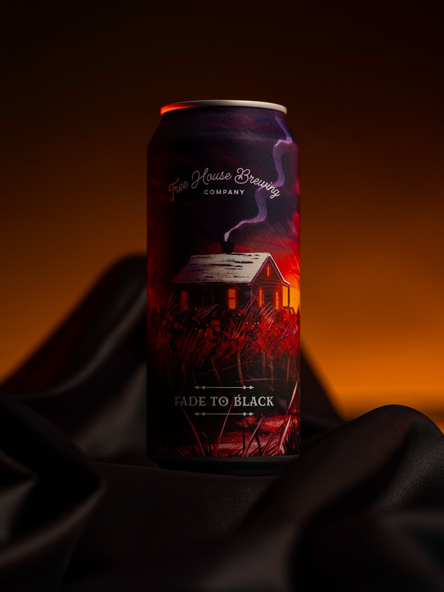 TreeHouseBrewCo's tweet image. We&apos;re weeks away from the darkest stretch of the year, so we thought it apt to release a new Double IPA to brighten our spirits.

Fade to Black is a Double IPA that pours a pale yellow color with a rising head of white foam. Citra and Mosaic hops lend aromas of grapefruit, mango,…
