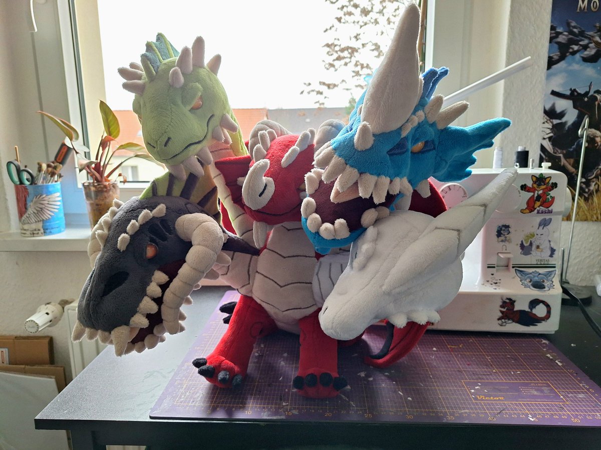 pluesch_puschel's tweet image. Hey~
I habe some older plushs for sale on my telegram channel~
Feel free to take a look~
t.me/puschelswuehlt…