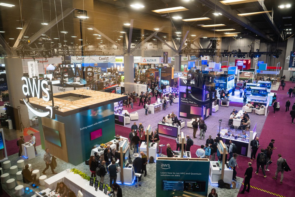 IT4Innovations's tweet image. A Czech footprint in the heart of global #supercomputing &amp;amp; #quantumtech. 
At #SC25, the Czech Republic was right there shaping the future of HPC &amp;amp; quantum computing.
🇬🇧 it4i.cz/en/about/infos…

#supercomputers #VLQ #quantumcomputer 🇨🇿 @eINFRA_CZ 

📸 Lillie Elliot, SC Photography