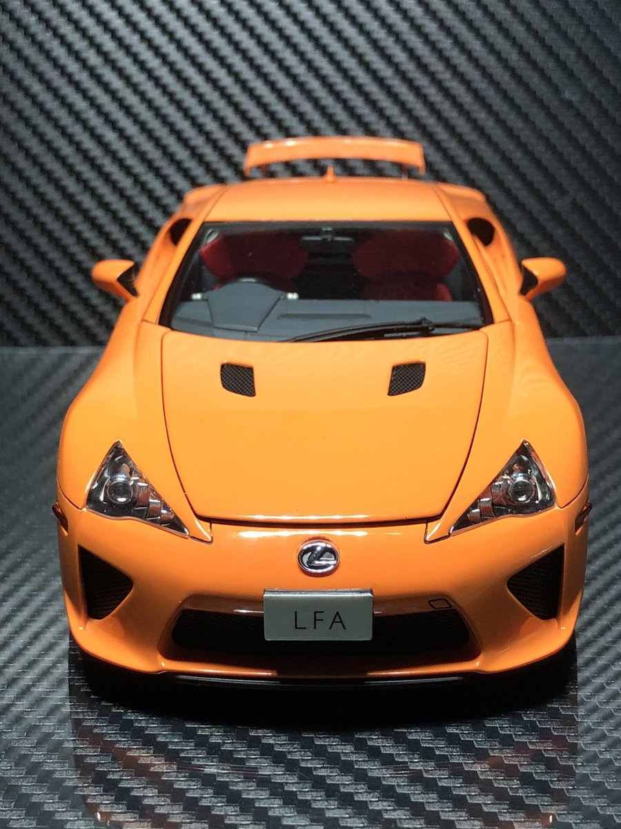 レクサスLFA ラジコン　（オレンジ色） LEXUS LFA レクサスラジコンカー 3色コンプリートセット黒、白