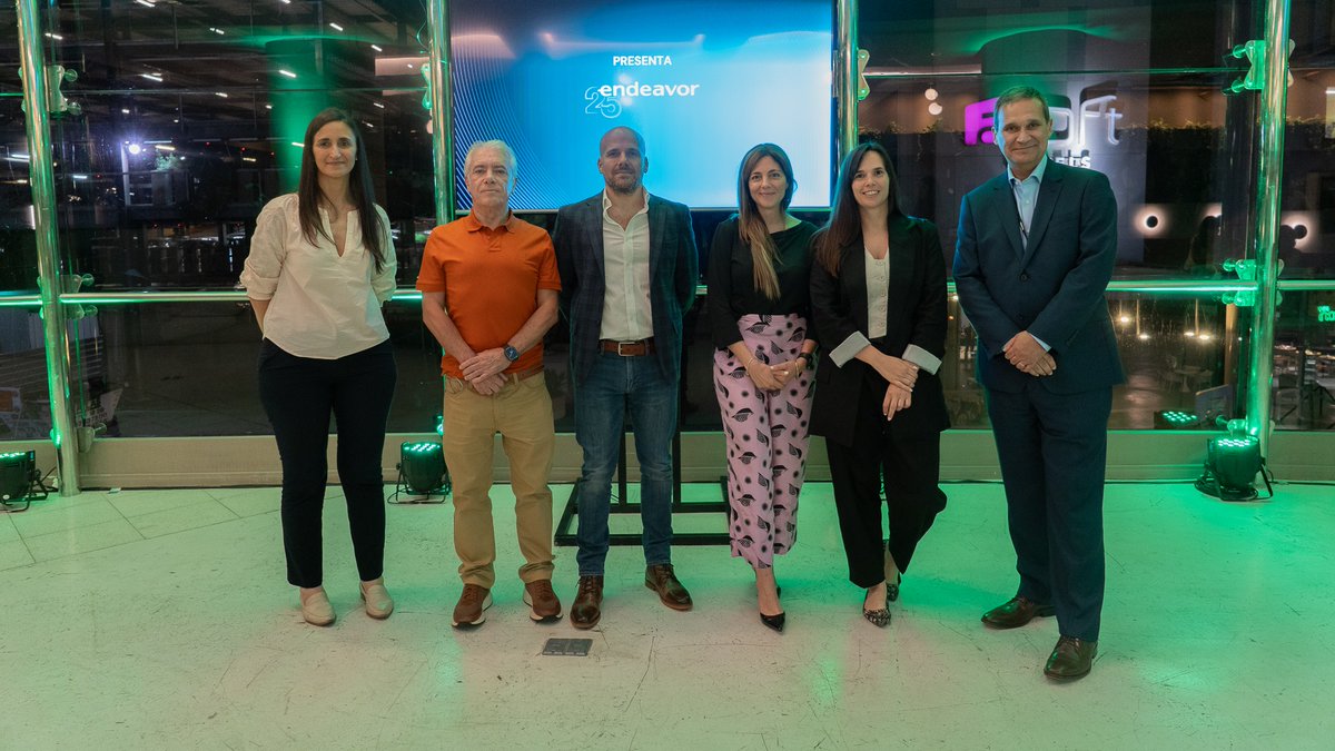 🟢Ayer, junto a <a href="/Endeavor_Uy/">Endeavor Uruguay</a> y con la participación de <a href="/UruguayXXI/">Uruguay XXI</a>, realizamos un after exclusivo para emprendedores. Enrique Ermoglio y Analía Migues dieron apertura al encuentro y luego compartimos un panel sobre Levantamiento de Capital con Ana Méndez, Paola Mancino, Joaquín