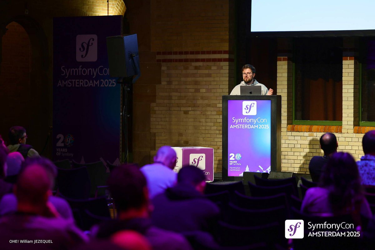 symfonycon's tweet image. ✨ Just on stage we had: Valentin Rusev with “Inside the First Git Commit: Powerful Ideas Behind a Minimal Start”✨

At #SymfonyCon Amsterdam 2025, Valentin explored the genius behind Git’s first commit — from immutable blobs to Unix philosophy in action! 🔧💡🖤

#Symfony #PHP