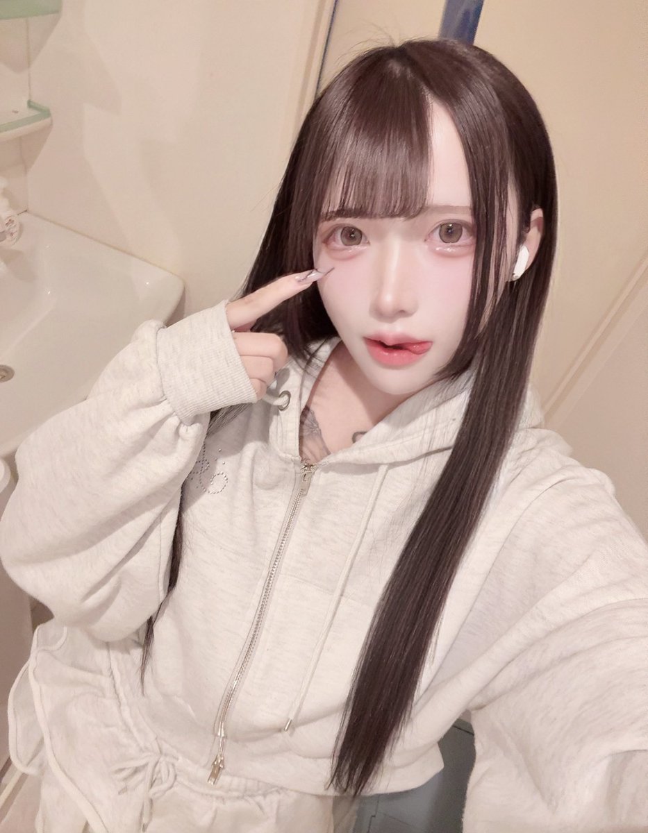 nemu_t_t_'s tweet image. 愛なんてちっぽけだから全部無料であげる