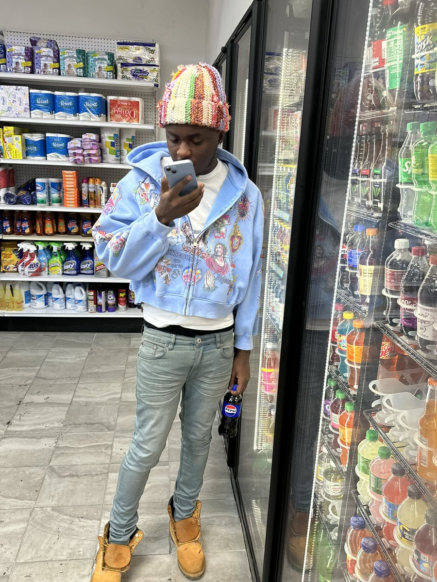 trippytone43's tweet image. IM STILL STICKING TO THE CODE TRYN GET A WIN