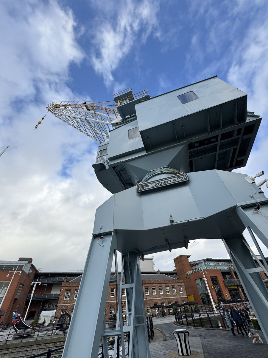 OllieGoddardGsy's tweet image. Uplifting

#AlphabetChallenge 
#WeekVforVowels