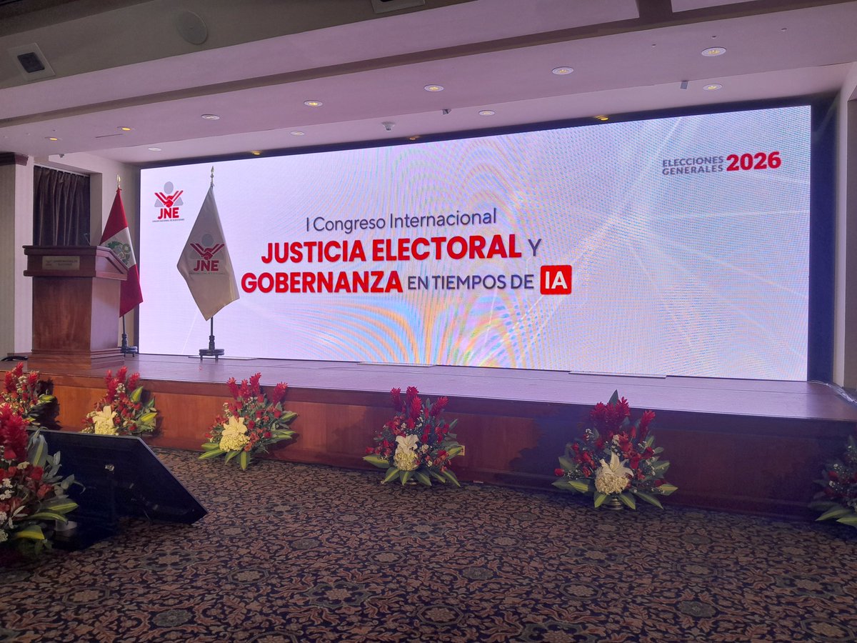 ArturoCabreraP's tweet photo. @JNE_Peru
@Justicia_Gobernanza @IA 
Mgs. Roberto Burneo, Presidente del JNE de Perú, inaugura el 1er Congreso Internacional de Justicia y Gobernanza en Tiempos de Inteligencia Artificial. 

Un encuentro de reflexión de expertos. https://t.co/reusR5AgQe