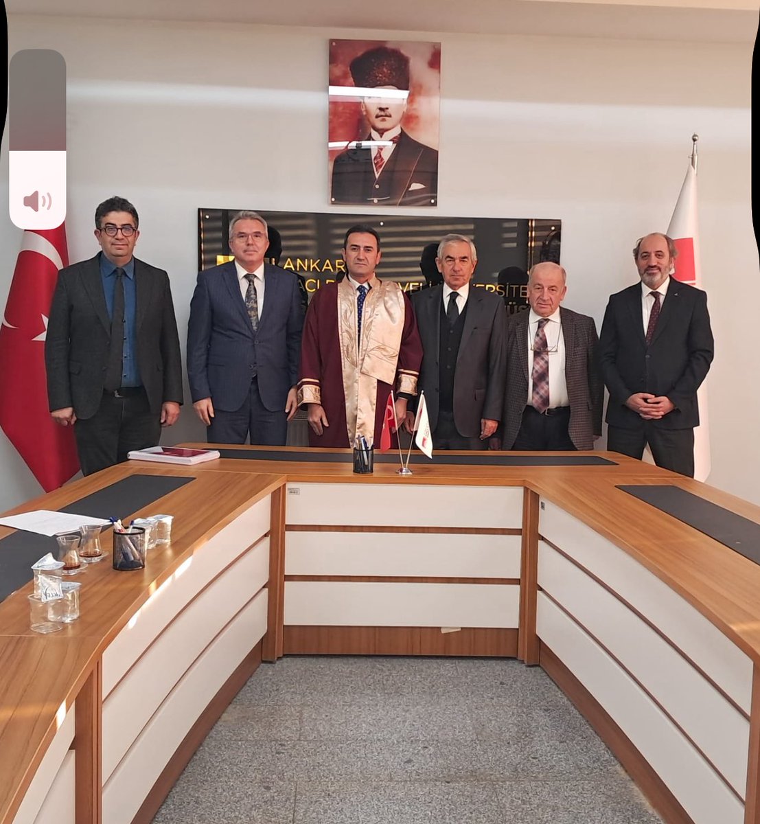 seyfi_han's tweet image. 5-6 yıllık emek sorasında bu gün yaptığım tez savunması ile hukuk doktoru oldum. Emeklerini esirgemeyen hocalarıma ve bu yolculukta sabıt gösteren aileme şükranlarımı sunuyorum.