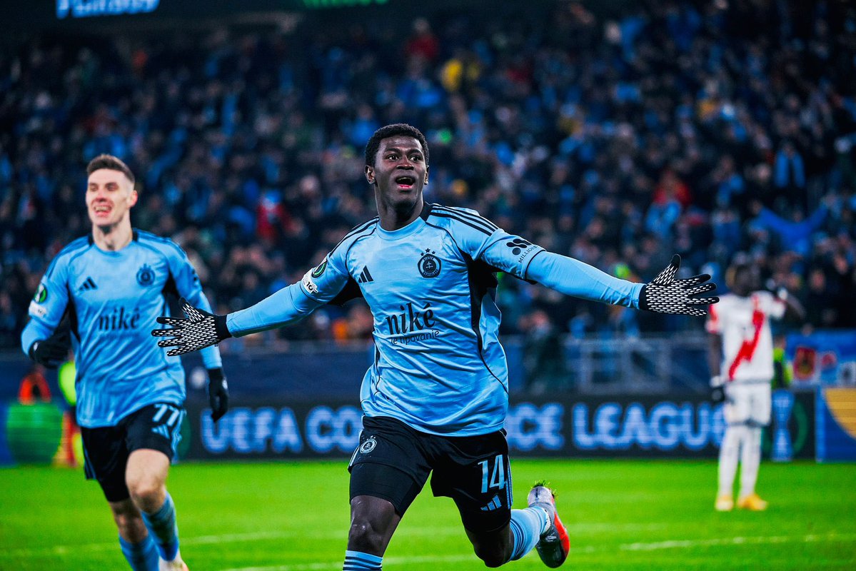 RealDeBanjulFC's tweet image. Congratulations Alasana Yirajang on scoring your first goal in Europe, against a good team, Rayo Vallecano of the Spanish La Liga 🔥❤️👏🏽.

Keep it up, boy wonder.

#rdb #yirajang #slovanbratislava #real4real