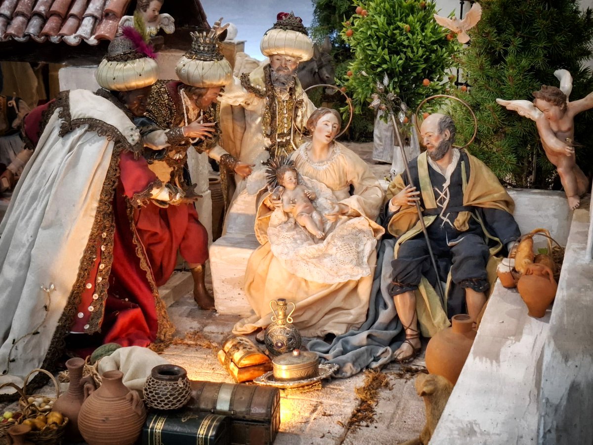 DoloresSanJuan's tweet image. 🌠 Ya puedes visitar el Belén de la Archicofradía, instalado en el Museo @thyssenmalaga. ¡Agradecemos al equipo de hermanos que ha trabajado en él por su brillante labor!

⌚️ Horario: de martes a domingo, de 10.00 a 20.00
🎄 24 y 31 de diciembre, de 10.00 a 15.00

#cofradíasMLG