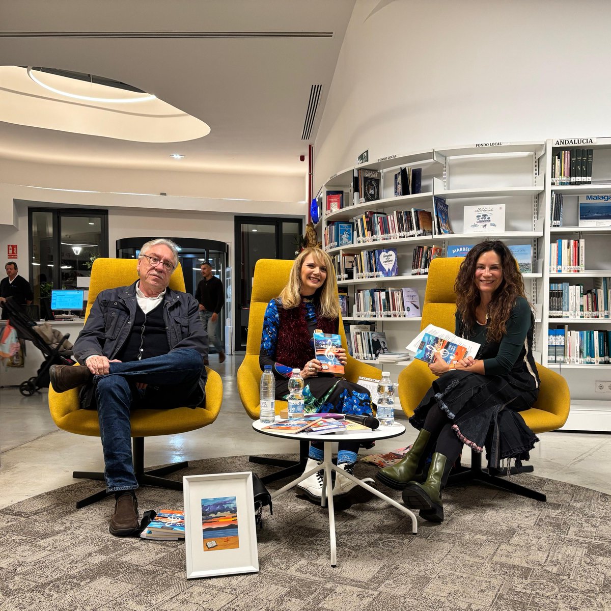 colegioalboran's tweet image. Versos con sello Alborán: Susana Teruel emociona con su tercera obra. @edALGORFA #Poesía
colegioalboran.es/?p=93952