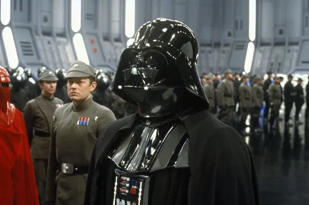 Tweet de apreciación al Comandante y General del Gran Ejército del Imperio Galáctico, Supremo Comandante de la Flota Imperial, el excmo. LORD VADER. Con el Imperio había Paz, Pan y Trabajo.