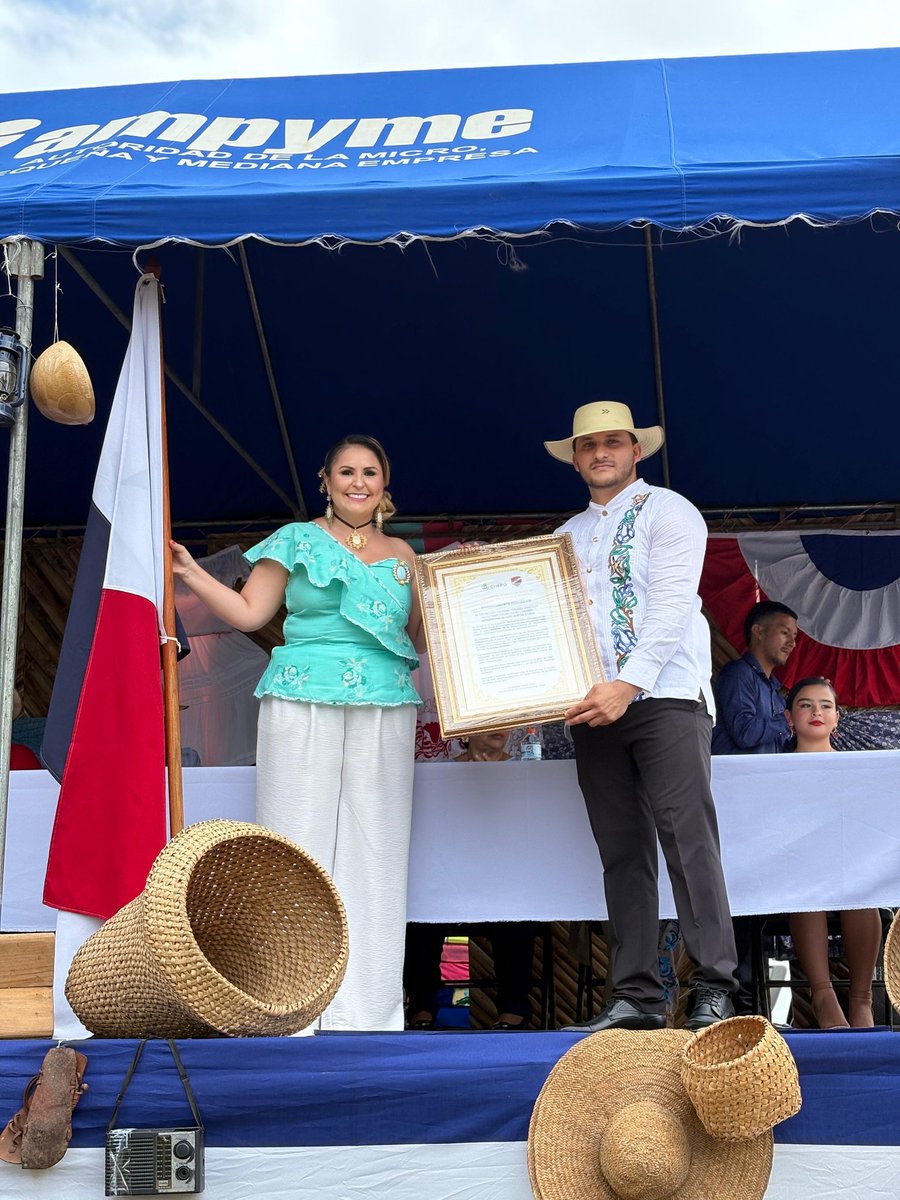 Hoy <a href="/conadespanama/">Conades Panamá</a> cuenta con representación institucional en Chepo de Las Minas, provincia de Herrera; participamos como abanderados, siempre de la mano con las comunidades.
Agradecidos con el H.R. Abilio Cruz por la invitación y por esta distinción. 🤝👍🏻🇵🇦✨