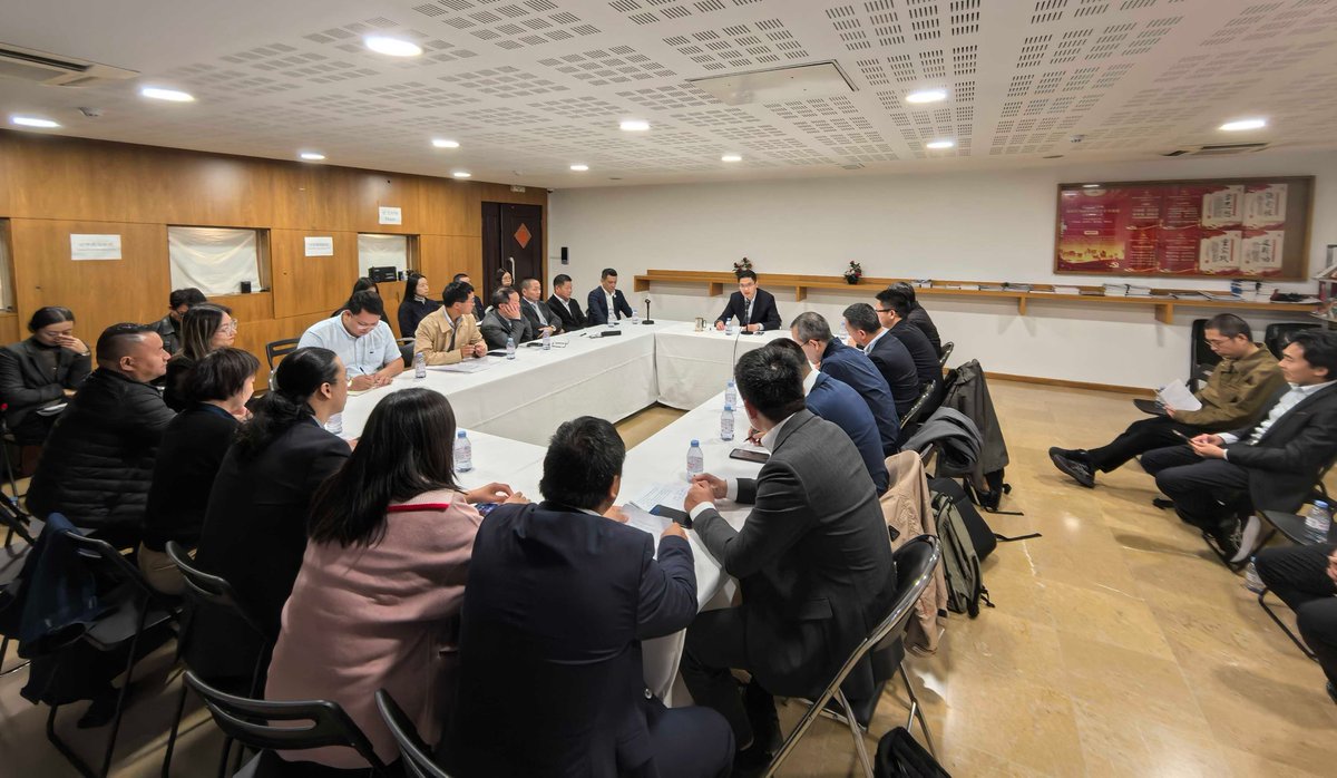 Le Consul général de Chine à Marseille, M. He Youlin, participe à une séance de travail consacrée à l’étude et à la mise en œuvre de l’esprit de la quatrième session plénière du XXe Comité central
marseille.china-consulate.gov.cn/fra/zlgzxhd/20…