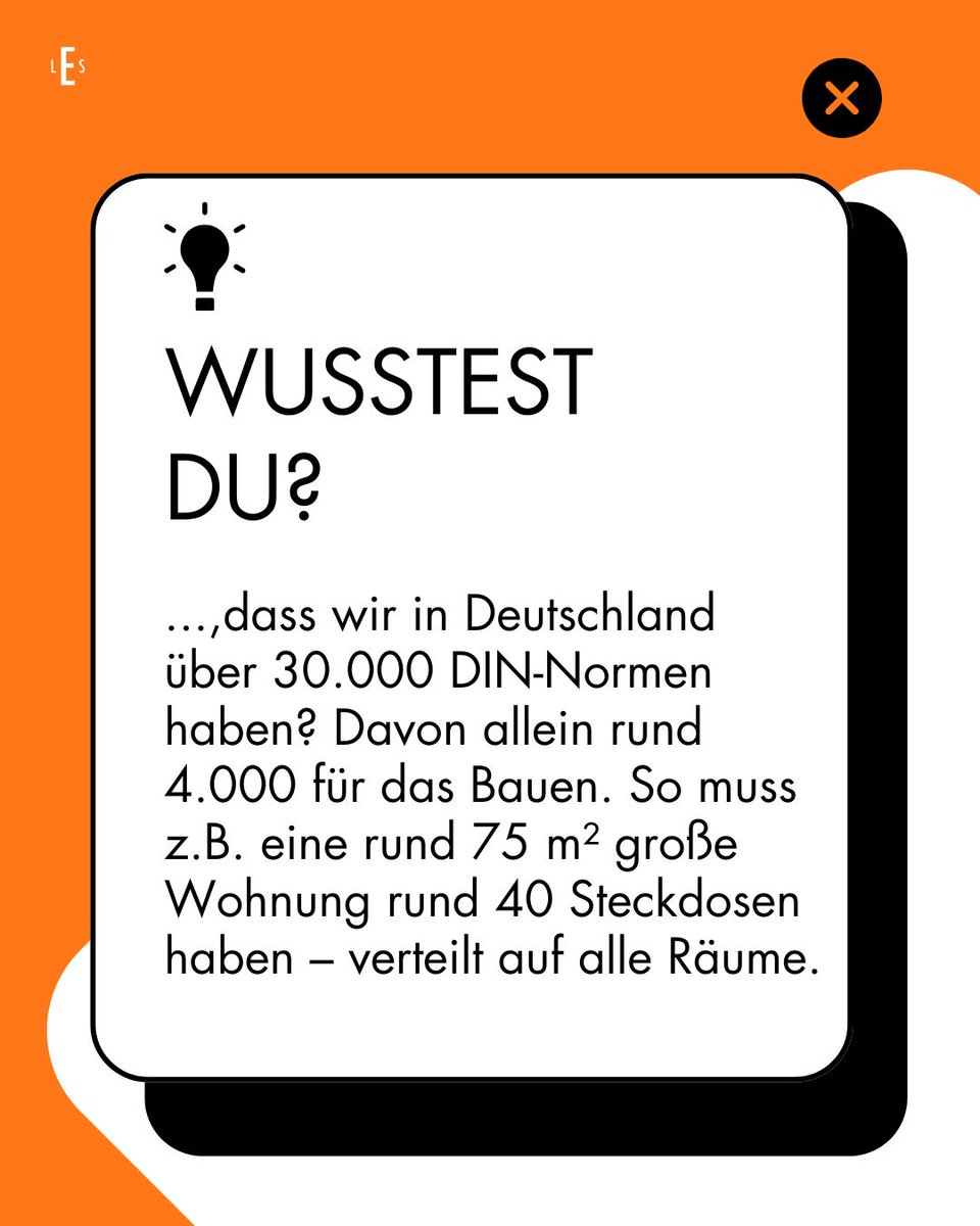 🔌 Wusstest du, dass eine 75m²-Wohnung in Deutschland bisher mindestens 40 Steckdosen haben musste?

Diese absurd detaillierte Vorschrift ist nur eine von über 30.000 DIN-Normen. Allein im Baubereich gelten 4.000 Vorschriften. Darüber schreibt auch unser Vorsitzender Prof. Dr.