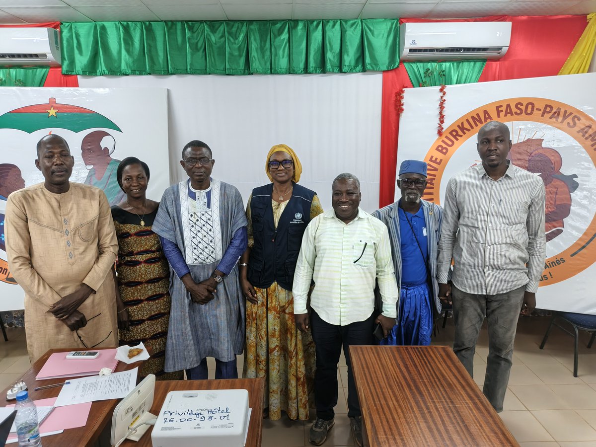OMS_Burkina's tweet image. 🇧🇫 Initiative Burkina Faso – Pays Ami des Aînés (IBF-ADA)
🤝 Avec l’appui de l’#OMS, le ministère de la Santé lance un important programme d’élaboration et de dissémination des critères d’amitié avec les aînés, ainsi que des outils pour mettre en œuvre l’initiative #IBF-ADA.
