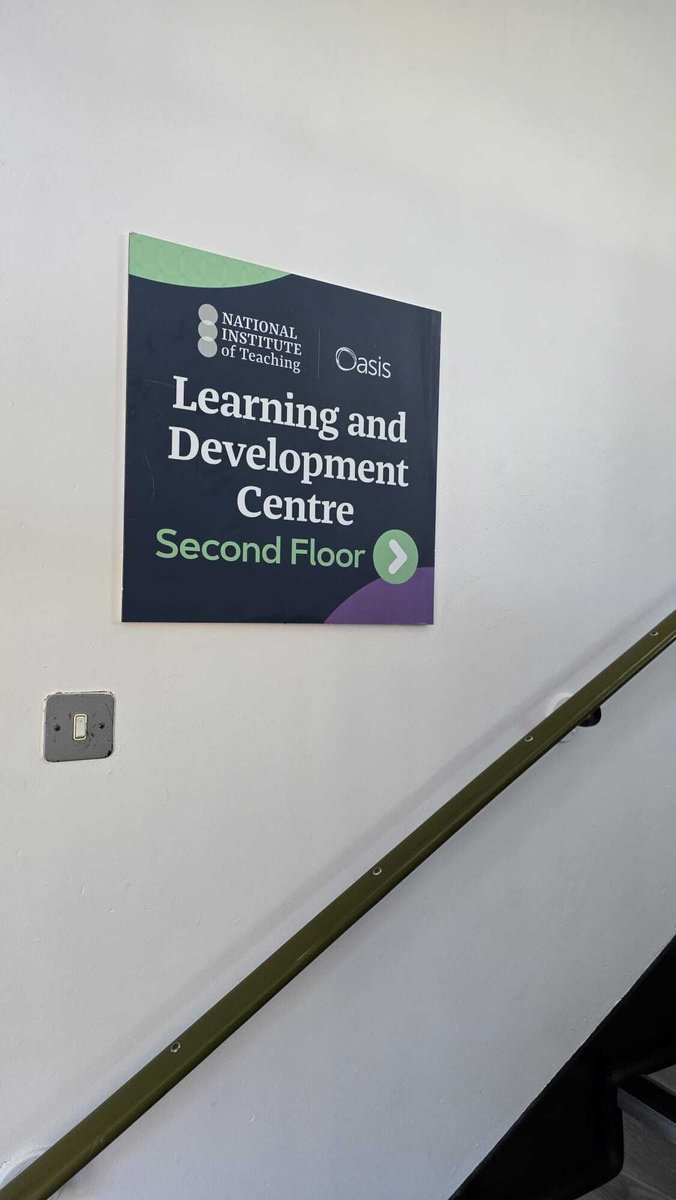 NatInstTeaching's tweet image. Our Birmingham campus has a fresh new look.✨As part of the recent refurbishments, we have installed new signage that celebrates our identity, our values, and, of course, helps visitors find their way to our Learning and Development Centre with ease.

Located at @OasisAcademies&apos;s…