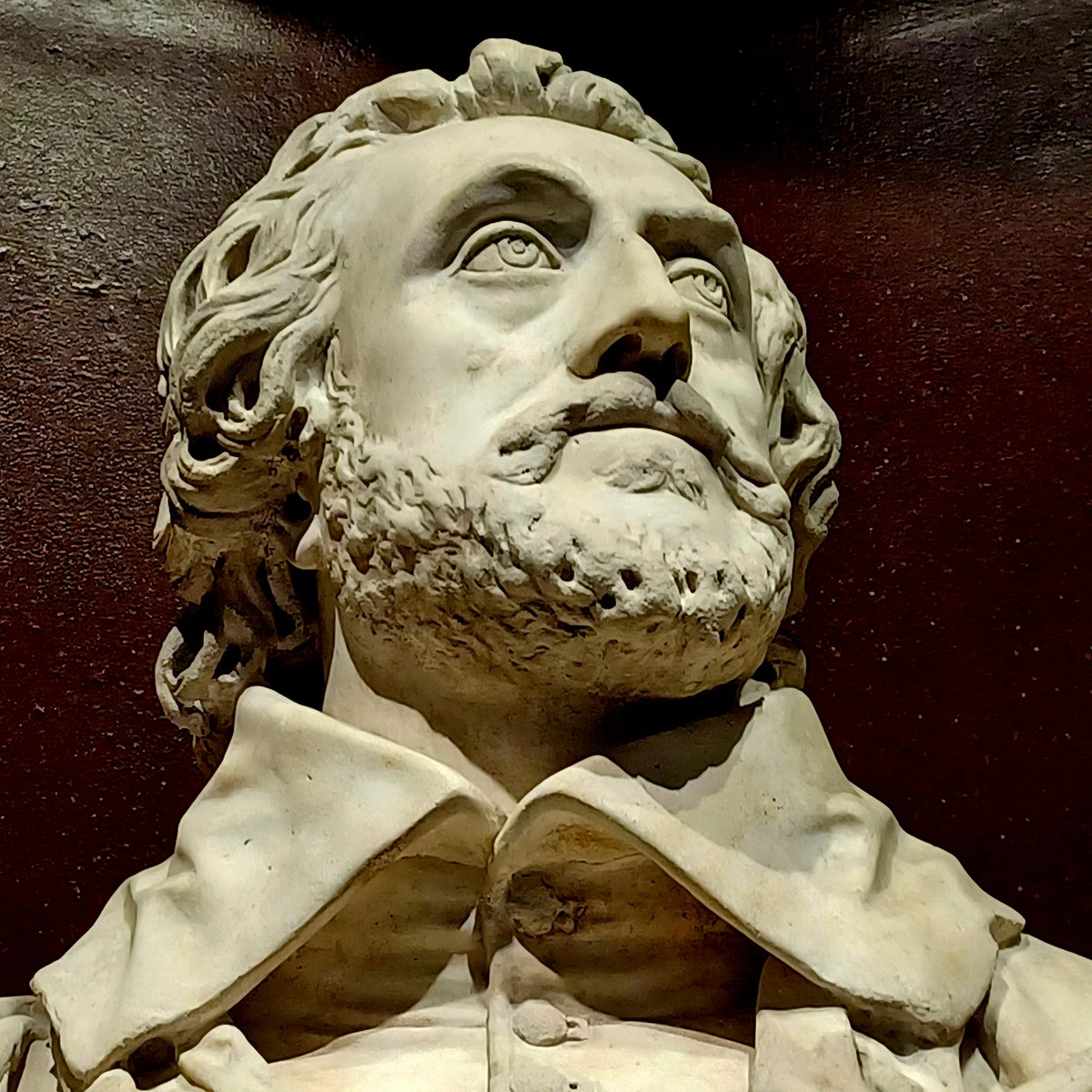Serious case of beard envy <a href="/AshmoleanMuseum/">Ashmolean Museum</a> today.