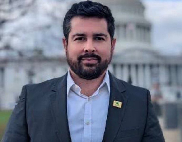 NewsLiberdade's tweet image. 🚨URGENTE - Flávio Dino não libera passaporte para pai de Figueiredo ir ao casamento do filho nos EUA