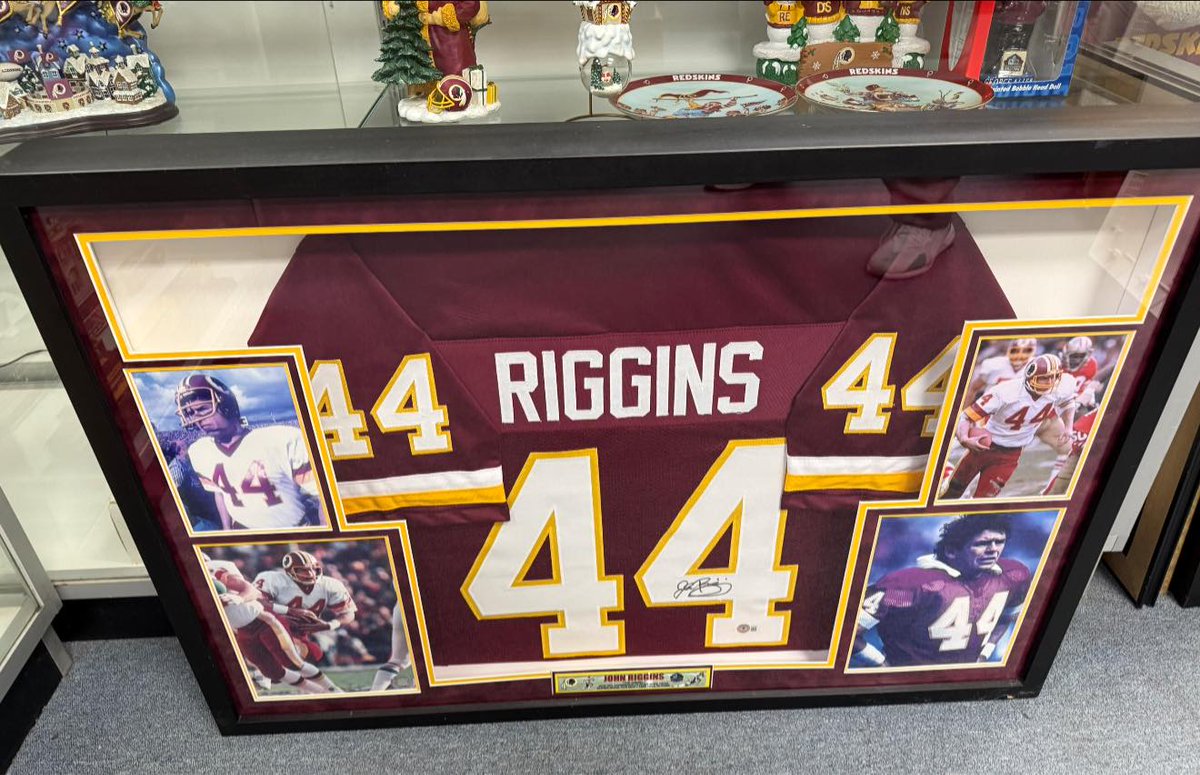markselectronic's tweet image. Any Riggo fans on your Christmas list??? Who wouldnt want these? available at our sale today and saturday!