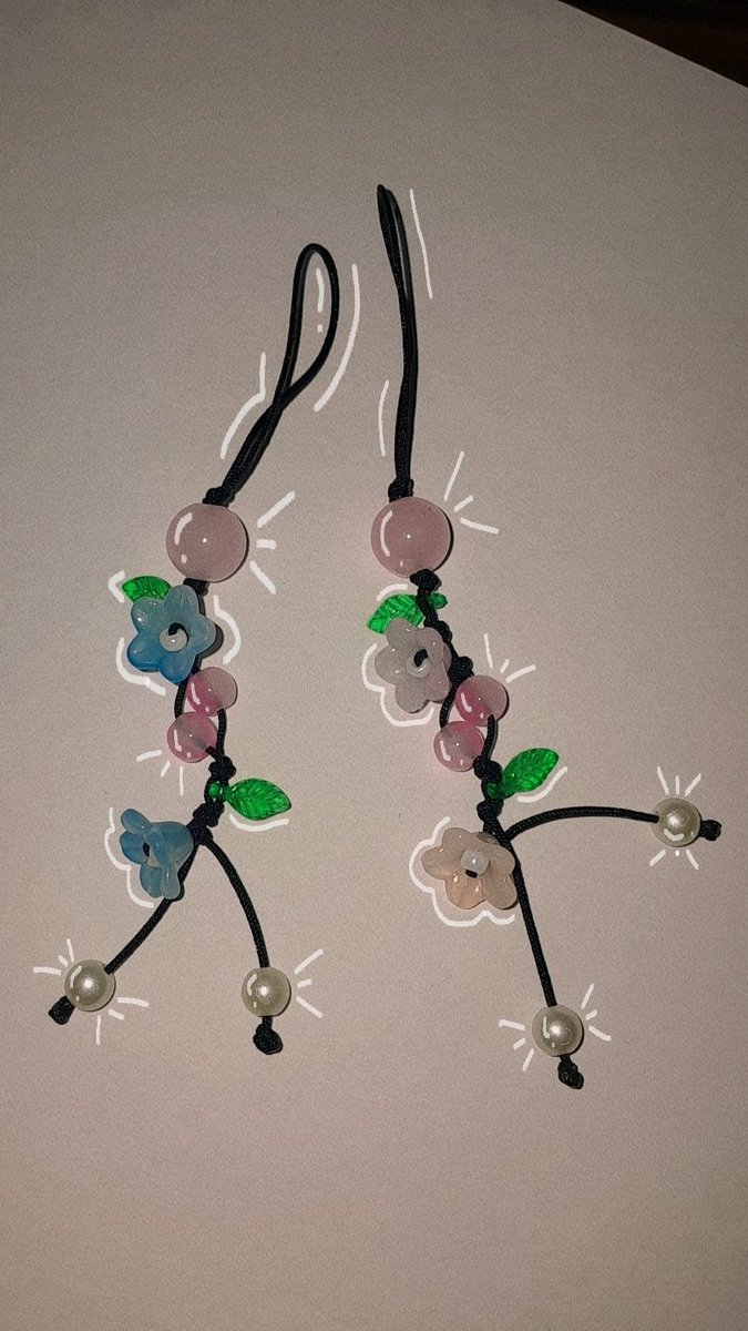 pocketzsx's tweet image. ae&apos;s first ga !!

— more handmade anik anik here :