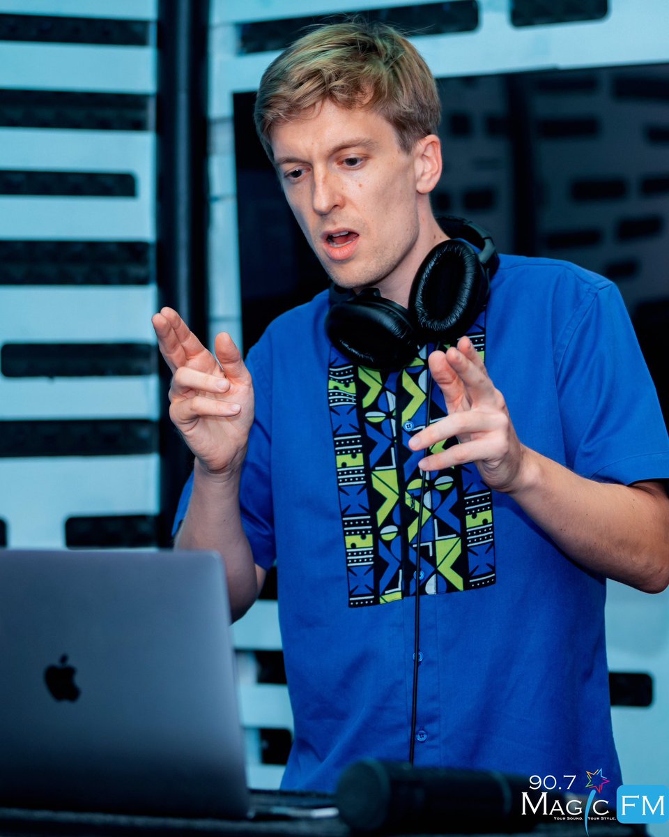 MagicFmRadio's tweet image. The one and only @daweesws on the decks serving you  pure Magic! 🔥🎧✨ #MagicDrive 4pm-7pm

📸 @Bahizi_Imela