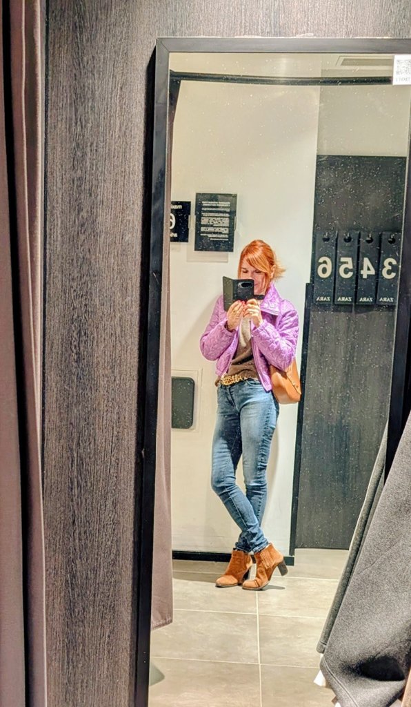 catmarie1812's tweet image. Le léger c&apos;est le shopping avec mon fils, mon petit amour, ma fierté permanente

Le sérieux c&apos;est la discussion profonde et pleine de sens avec lui sur des moments importants de la vie 🤍

Il a, avec son frère et sa sœur, la place la plus importante de ma vie

#FridayThoughts