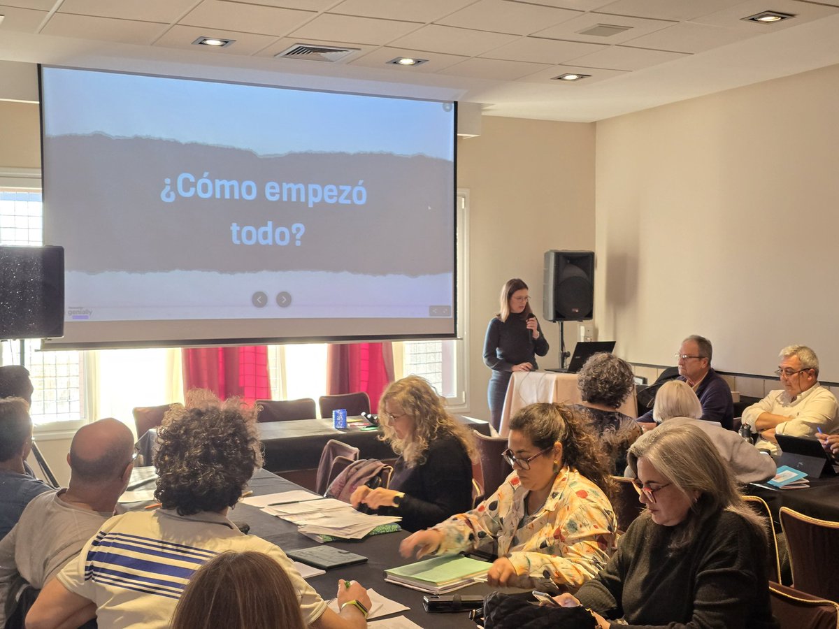 Comienzan las II Jornadas sobre materiales para el aula de matemáticas de Secundaria, que se celebran este fin de semana en Navalmoral de la Mata, Extremadura.