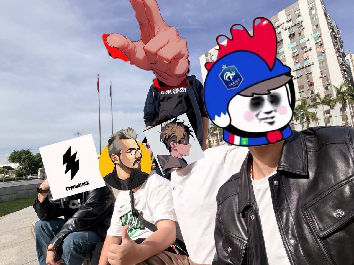 0xBclub's tweet image. 感謝 @WeexCn 在澳門舉辦這場超棒活動 🇲🇴

這次真的收穫滿滿！也特別感謝 Weex Co-Founder @ethan_weex，用心安排每一個細節，最後一天的晚宴抽獎甚至做到「人均有獎」😂 讓在場每一位都感受到滿滿誠意。

雖然我跟大獎擦肩而過，但看到狗唄 @ScarlettWeb3 抱走 AirPods Max，還是很替她高興的！…