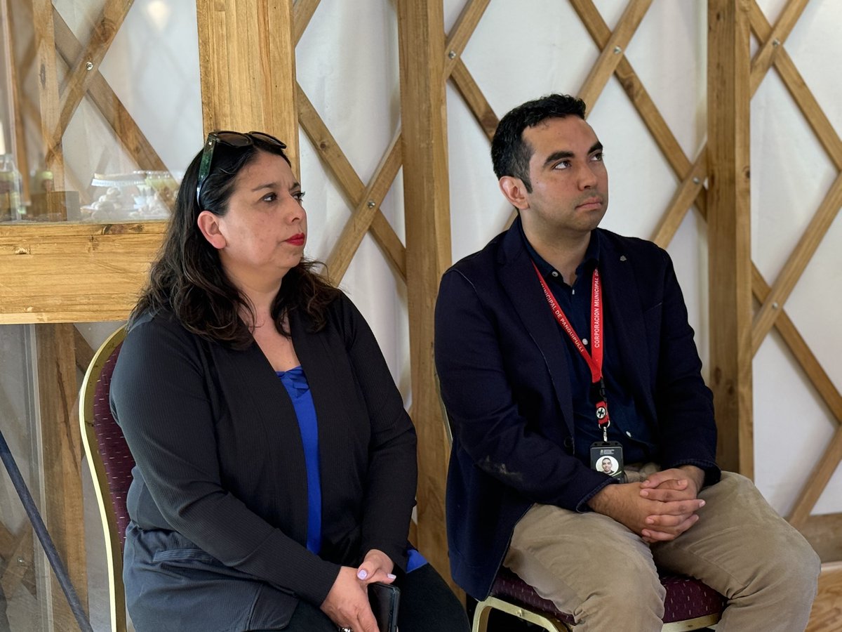 ☀️ Participamos del cierre y Certificación del Programa de Parentalidad del SENDA Previene Panguipulli, que participaron en los talleres con una jornada de autocuidado en Huilo Huilo 🌿.

Hubo biodanza, recorrido por el Mirador de los Ciervos.

#SENDAEsPrevención