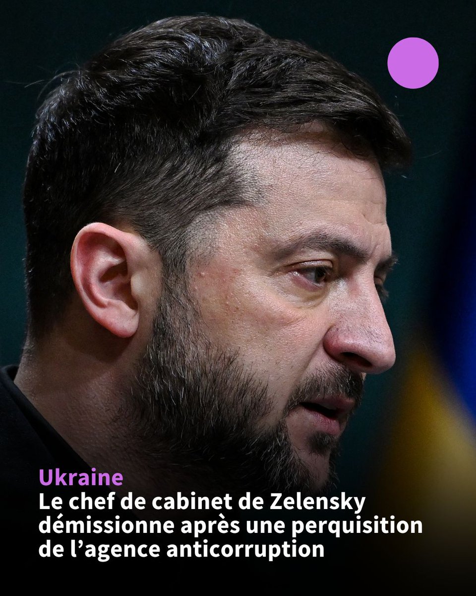 🇺🇦 Le président ukrainien Volodymyr Zelensky a annoncé ce vendredi que son puissant chef de cabinet, Andriï Iermak, avait remis sa démission après la perquisition de son logement par les enquêteurs de l'agence anticorruption ⤵️