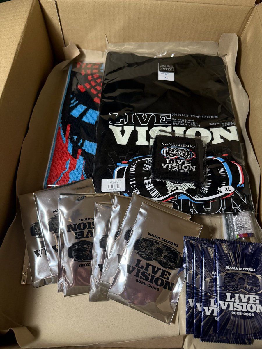 NANA MIZUKI LIVE VISION 2025 昨日届いた段ボール📦 開けました