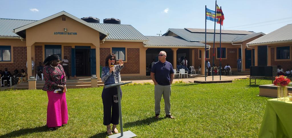 Favour FM 104.1 tweet media