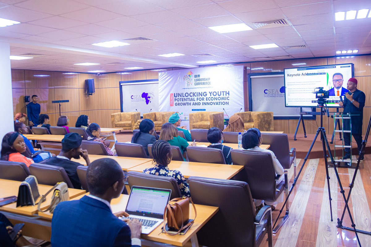 Blaqamara's tweet photo. Honoured to have anchored the maiden edition of the Gem Leadership Conference organized by Gemhub initiative.

If you’re hosting an event soon and need a professional anchor with presence and clarity — I’m open for bookings.
#YouthDevelopment #EventHost #NigeriaEvents #Leadership https://t.co/qtcJGKC3ea