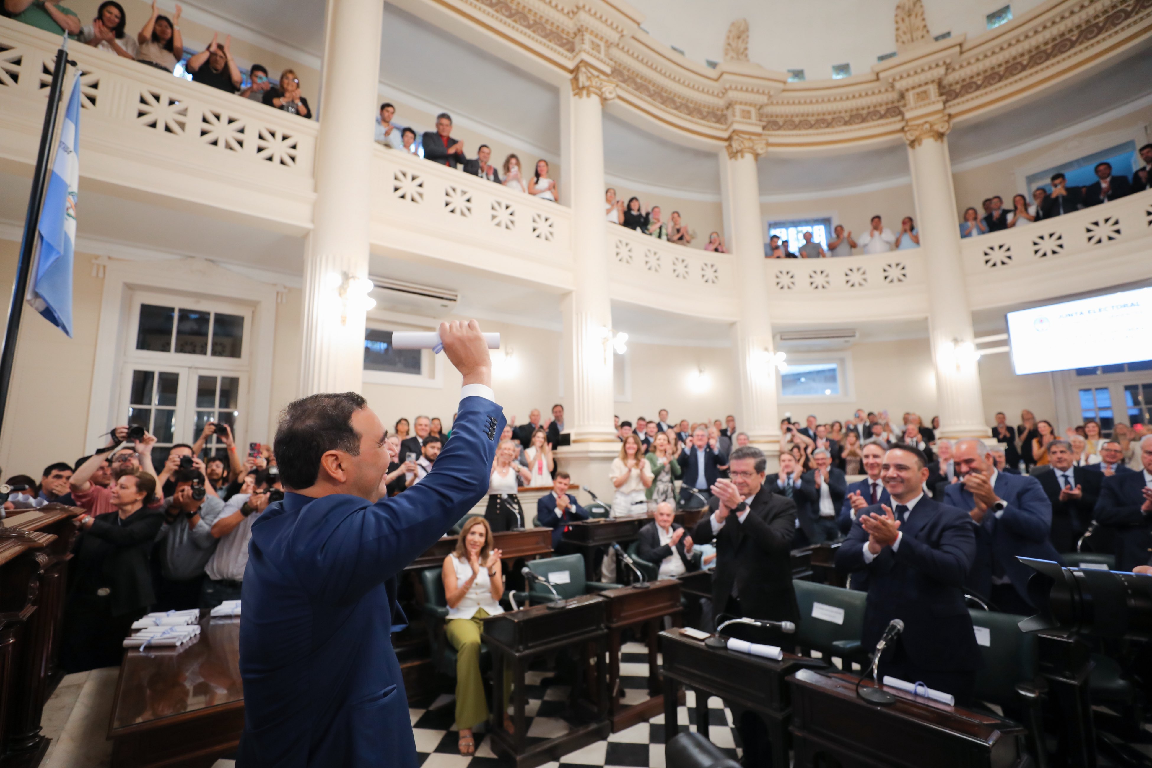 Valdés asumió su banca en la Legislatura y reafirmó su compromiso con el desarrollo de Corrientes