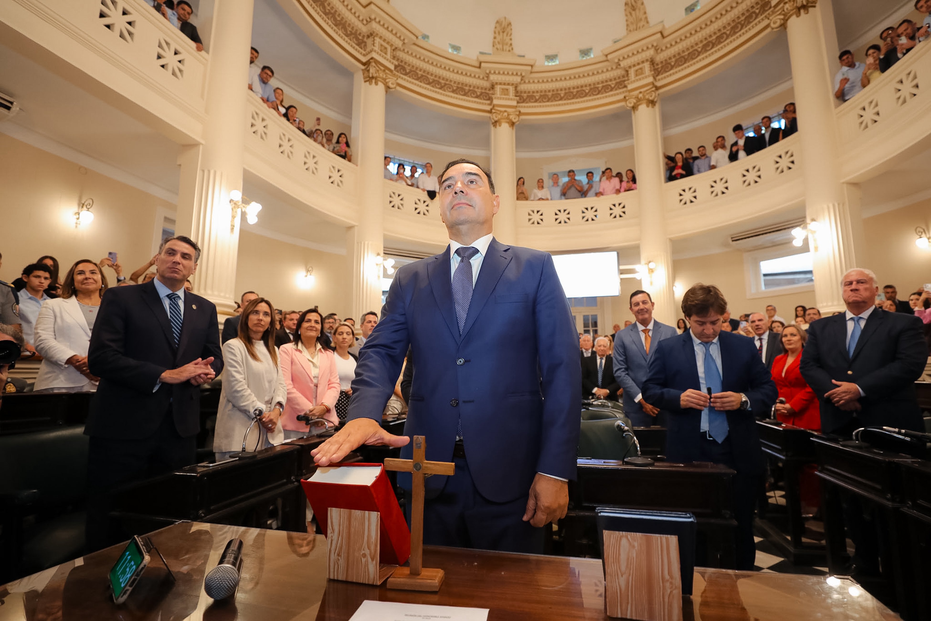Valdés asumió su banca en la Legislatura y reafirmó su compromiso con el desarrollo de Corrientes