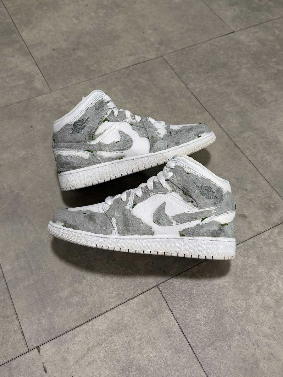 camcreatez tweet media