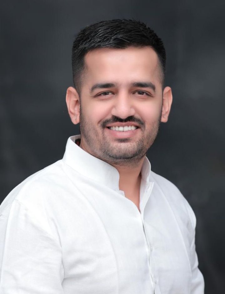 "भाजयुमो प्रदेश मंत्री, बड़े भाई श्री जितेंद्र सिंह राठौड़ बुड़किया को 'मां नागणेच्या माता ट्रस्ट, नागाणा' की प्रबंधन समिति में तीन वर्ष के लिए सदस्य मनोनीत किए जाने पर हार्दिक बधाई एवं शुभकामनाएँ। 🌷🚩

<a href="/JitendraBURKIYA/">Jitendra Singh Rathore</a>