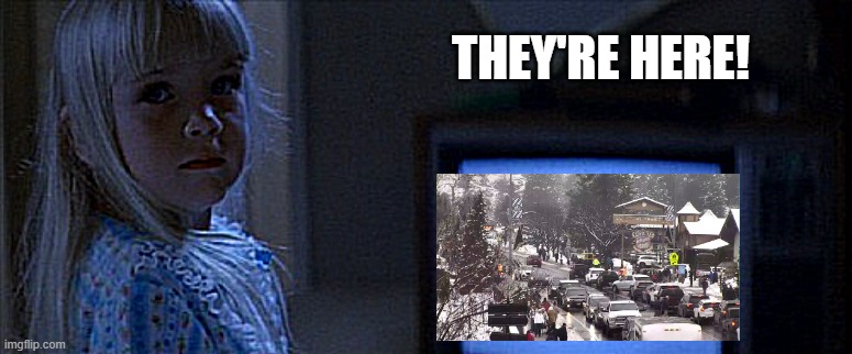 WSDOT_East's tweet image. Village of Lights season is here, bringing to the city of Leavenworth half a million twinkling lights, holiday festivities...and traffic! Don&apos;t get spooked and add extra time for your trip if you&apos;re traveling on US 2 between Stevens Pass and Wenatchee this weekend.