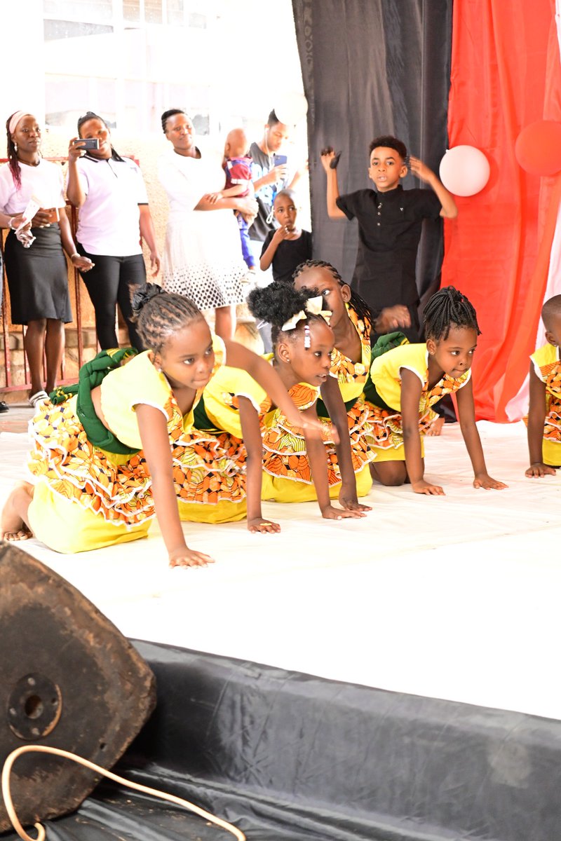 ClevelandHillp1's tweet photo. From proud smiles to heartfelt prayers, from performances to certificate moments—our #TopClass #graduation was a beautiful celebration of growth and God’s goodness. Relive the highlights in pictures! 🎓📸 #Graduation2025 #clevelandhillschools https://t.co/uJ6GbpFsPQ