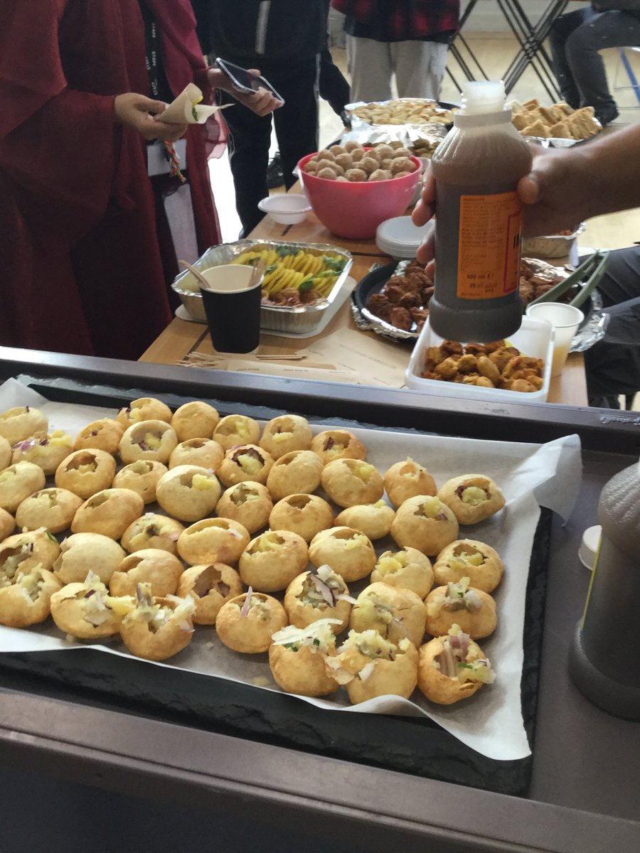 WappingHigh tweet media