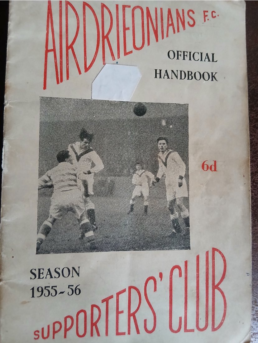 The Scottish Cup at New Broomfield, Accies in the cup, Airdrieonians Yearbooks and <a href="/DJAirdrie/">David Jarvie ♦️🏴󠁧󠁢󠁳󠁣󠁴󠁿🦊</a> reviews and previews all the goings on in the Championship. Broomfield Bulletin - out Saturday at 08:00.