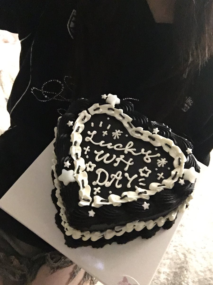 dushis_'s tweet photo. #세상이무대라면_주인공은__운학
#LuckywoonhakDay
#世界を照らすウナクの笑顔 https://t.co/GGK6c67ZXN
