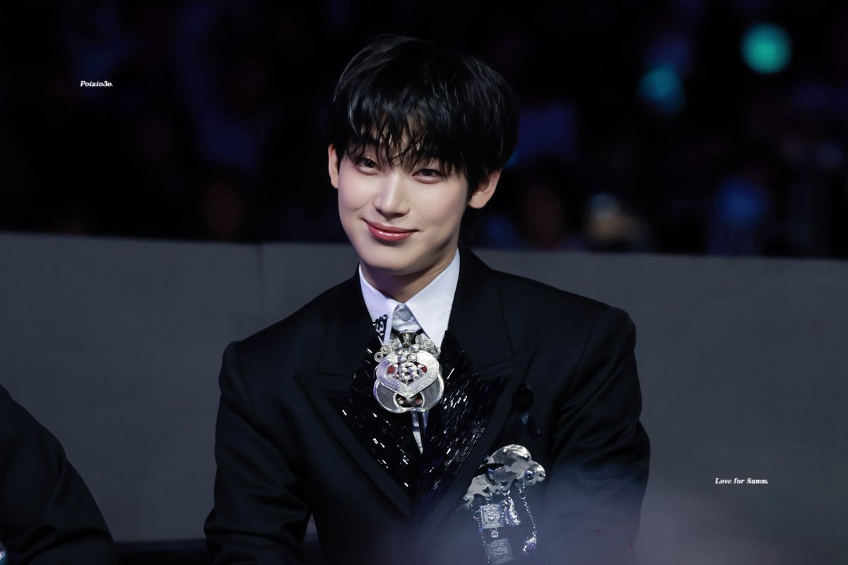 Potatovo_624's tweet image. 251128

#선우 #SUNOO #ソヌ #엔하이픈 
 #엔하이픈_선우 
 
@ENHYPEN_members