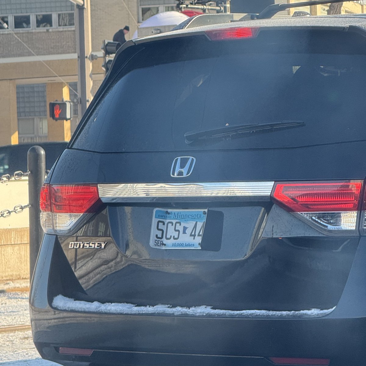 RealityInvrsion's tweet image. Minneapolis just installed speed cameras so of course the idiots have all started bending their license plates like this